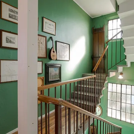 Guesthost - Historic With Garden & Lakeview Apartment Gravedona